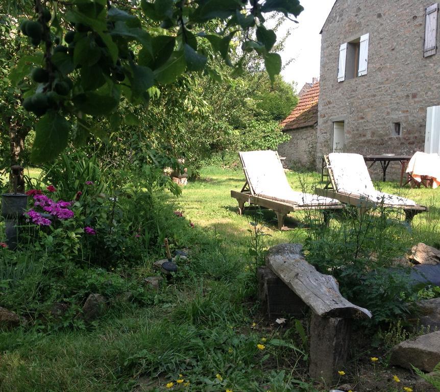 Le Pigeonnier De Quarre Bed and Breakfast Exteriör bild